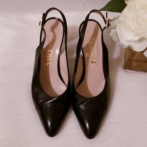 SOLD -Vintage Classic CHANEL black ssz EU 37.5